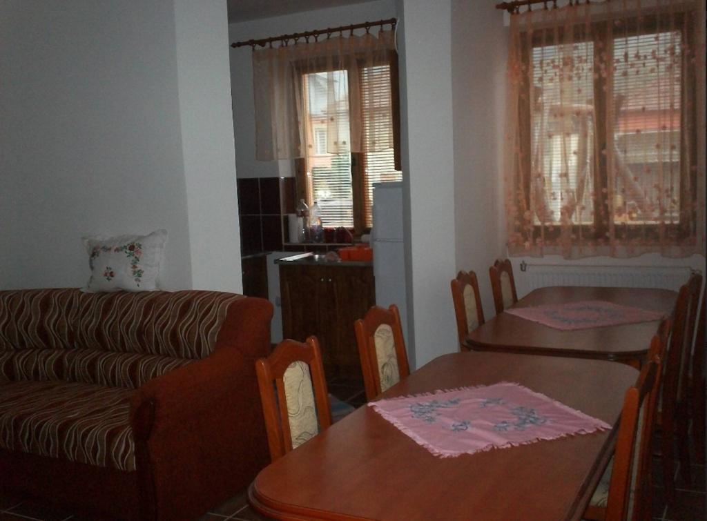 Szikla Vendégház Istenmezeje Exterior foto