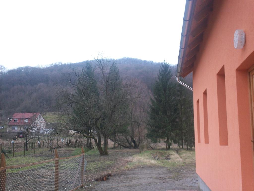 Szikla Vendégház Istenmezeje Exterior foto