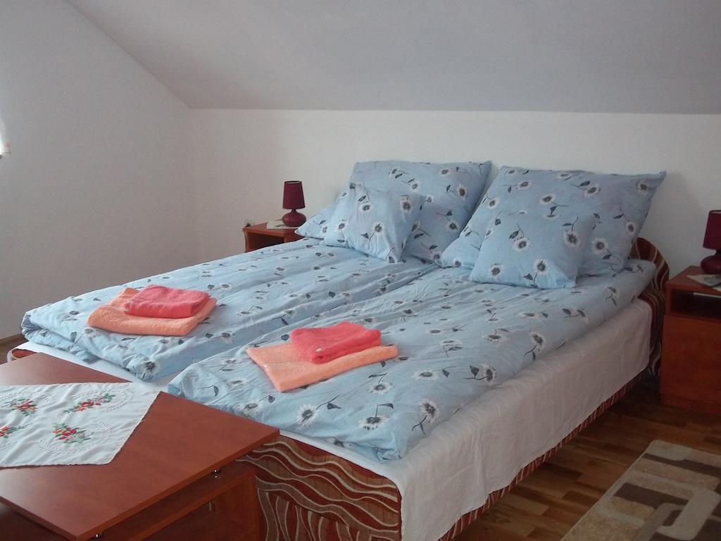 Szikla Vendégház Istenmezeje Habitación foto